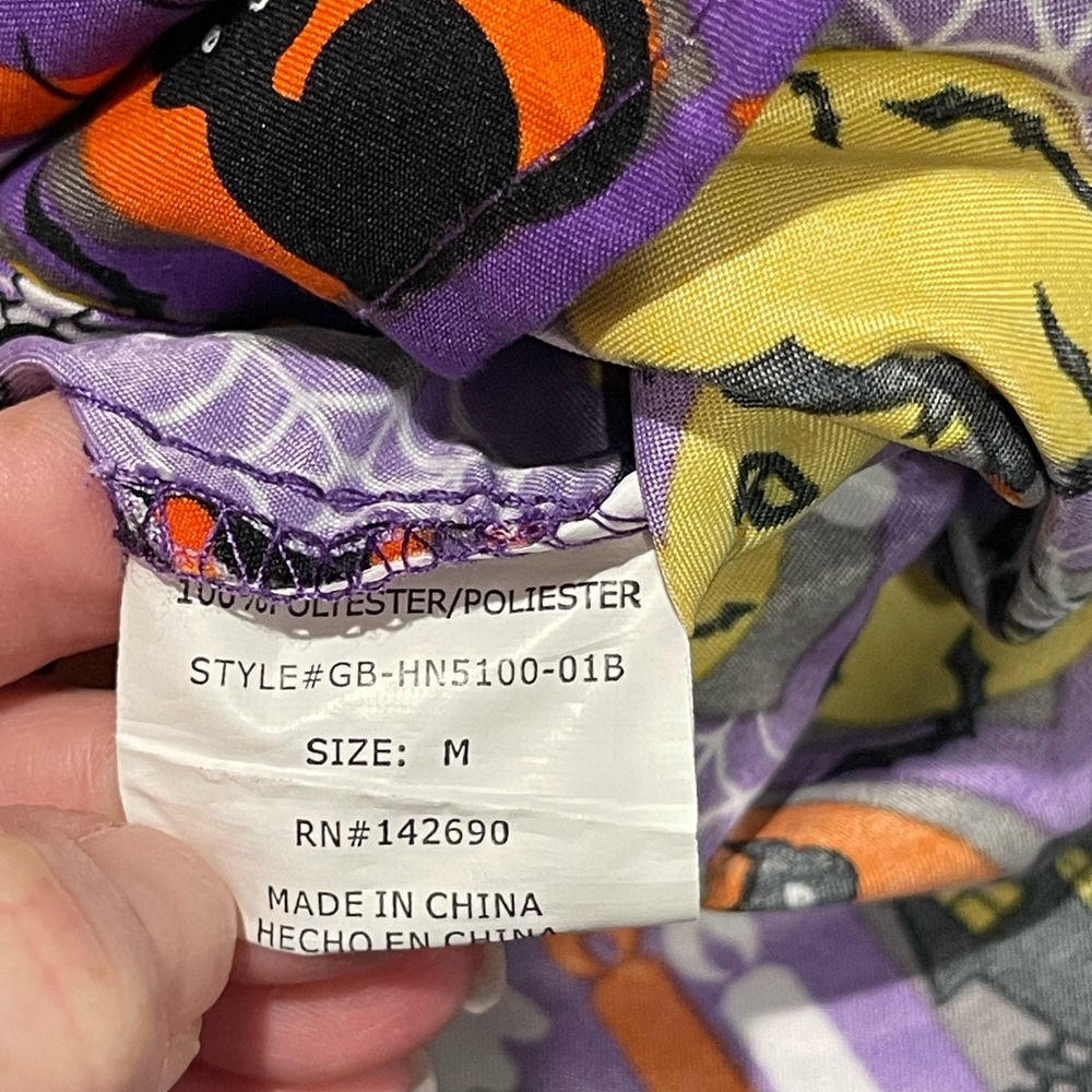 Halloween Scrub Top - Picture 4 of 4